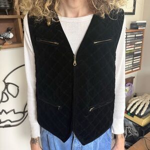 Vintage 80s Black Velvet Quilted V-Neck Zipper Vest ~ Size Medium
